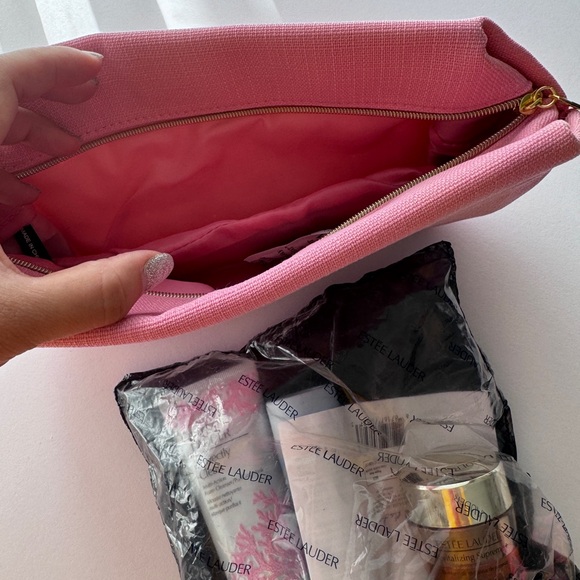 Estée Lauder Skin Care set Gift Set - Picture 4 of 4